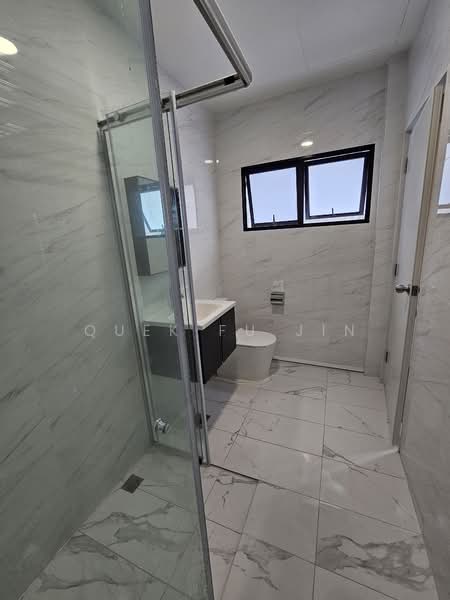 New Renovated Semi-D for rent at East Coast, , 6 Bedrooms, 3,200 sqft, Semi-Detached House For Rent, by Quek Fu Jin, 25200010 - PropertyGuru.com.sg