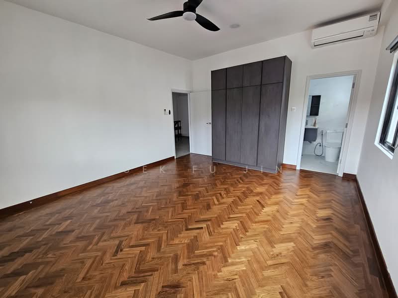 New Renovated Semi-D for rent at East Coast, , 6 Bedrooms, 3,200 sqft, Semi-Detached House For Rent, by Quek Fu Jin, 25200010 - PropertyGuru.com.sg