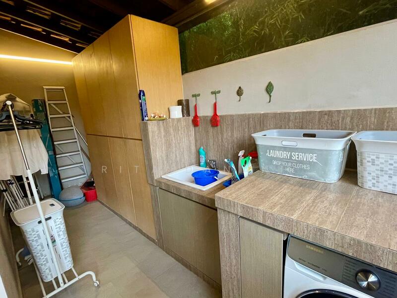 Lorong Siglap Semi Detached, , 5 Bedrooms, 4,500 sqft, Semi-Detached House For Rent, by Rita Danani, 25200330 - PropertyGuru.com.sg