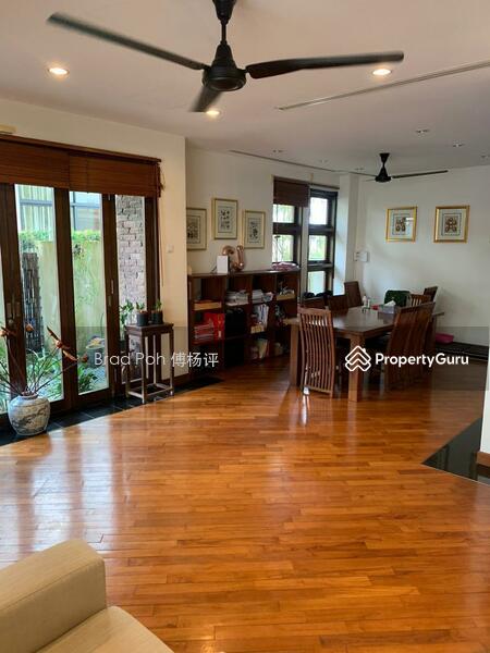 For Sale - Holland Grove Drive Semi-D For Sale