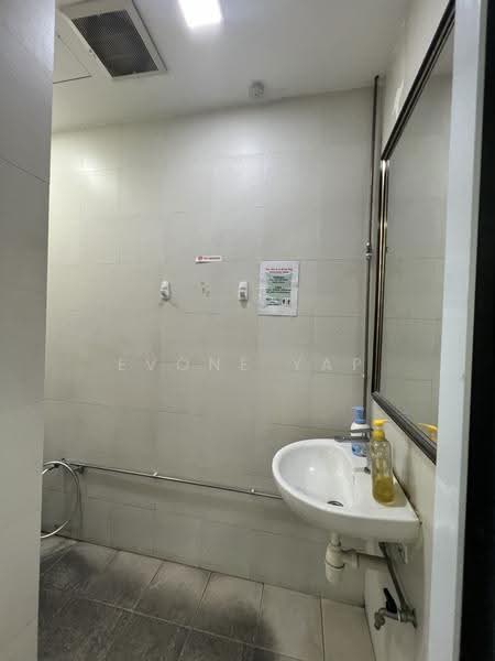 Grould Floor Retail Shop Along Joo Chiat Road For Rent, Joo Chiat Road, Eunos / Geylang / Paya Lebar, 1,250 sqft, Shop / Shophouse For Rent, by Evone Yap, 25201432 - CommercialGuru.com.sg