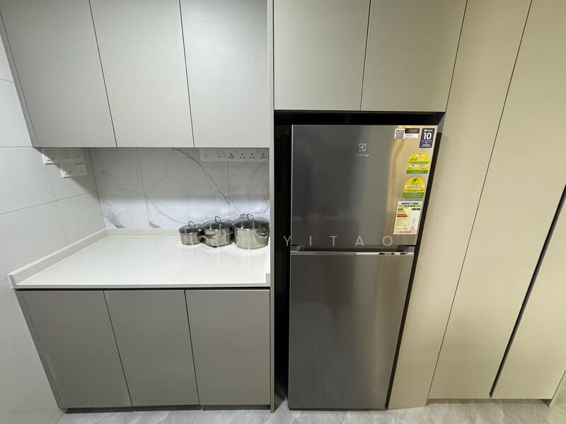 Fridge
