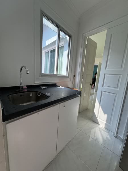 Geylang lorong 24a, Geylang Lorong 24a, 1 Bedroom, 330 sqft, Shophouse For Rent, by Bowie Neo, 25201631 - PropertyGuru.com.sg
