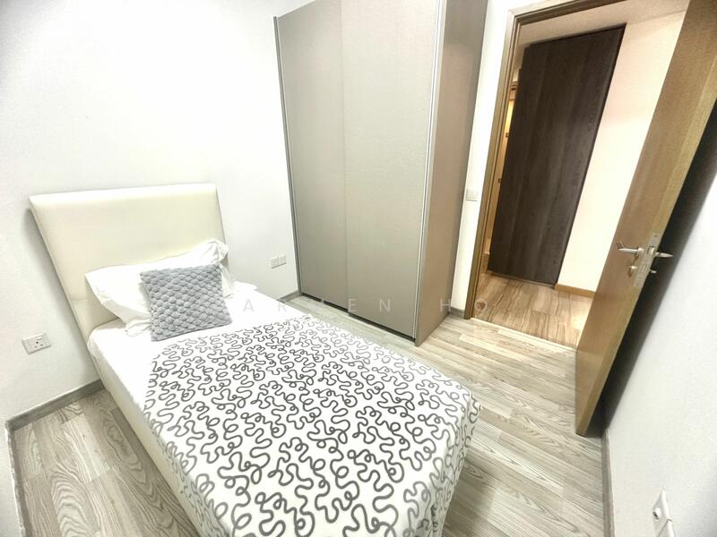 Lakeville, 11 Jurong Lake Link, 2 Bedrooms, 807 sqft, Condominium For Rent, by Carmen Ho, 25201883 - PropertyGuru.com.sg