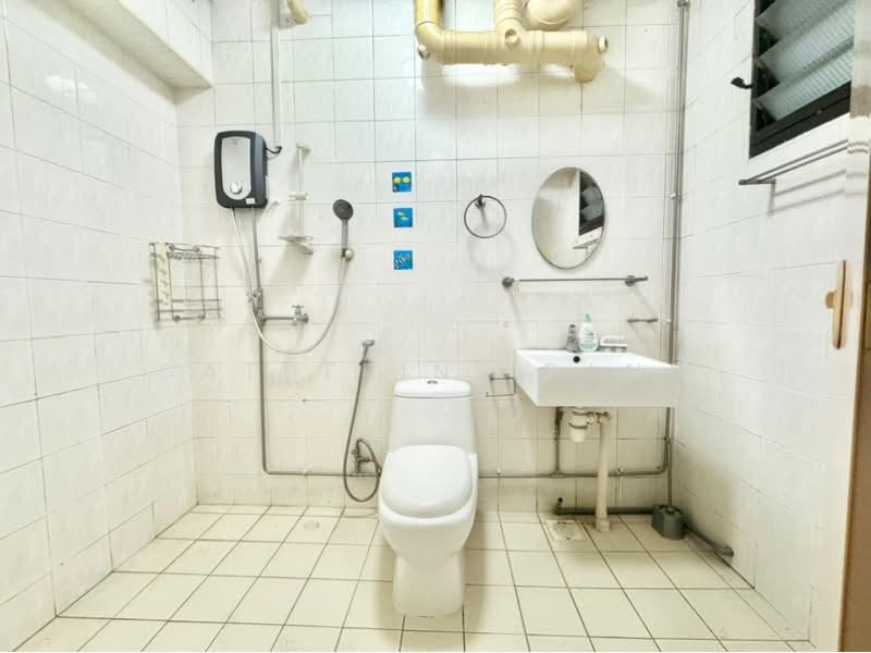 239 Compassvale Walk, 239 Compassvale Walk, 3 Bedrooms, 1,313 sqft, HDB Flat For Rent, by Catherine PANG, 25201955 - PropertyGuru.com.sg