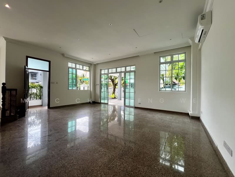 Semi-D in Serangoon Gardens near french school, Huddington/ Kingswear/ Tavistock/ Cowdray, 6 Bedrooms, 6,500 sqft, Semi-Detached House For Rent, by Marc Chia Peng Wen, 25202147 - PropertyGuru.com.sg