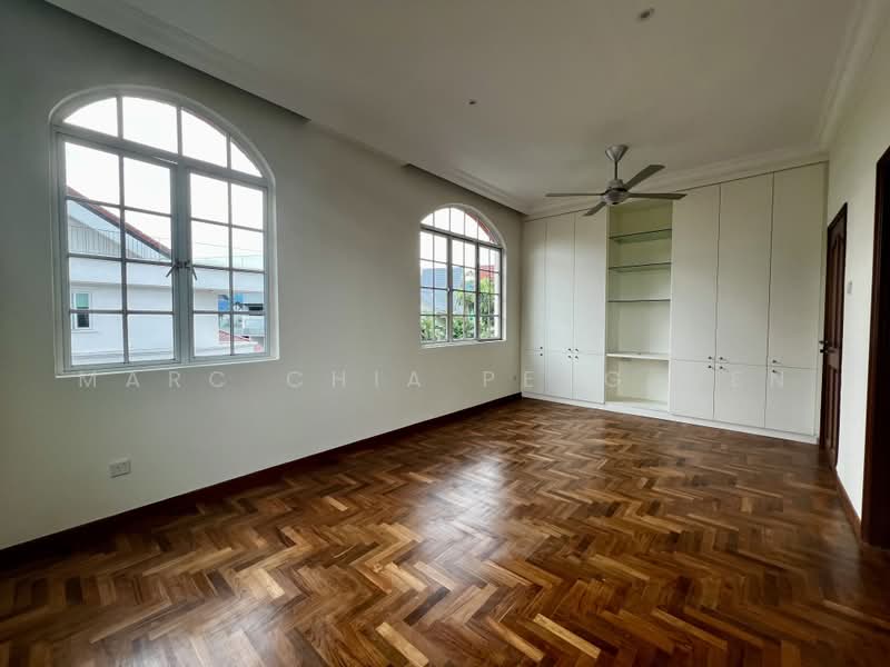 Semi-D in Serangoon Gardens near french school, Huddington/ Kingswear/ Tavistock/ Cowdray, 6 Bedrooms, 6,500 sqft, Semi-Detached House For Rent, by Marc Chia Peng Wen, 25202147 - PropertyGuru.com.sg