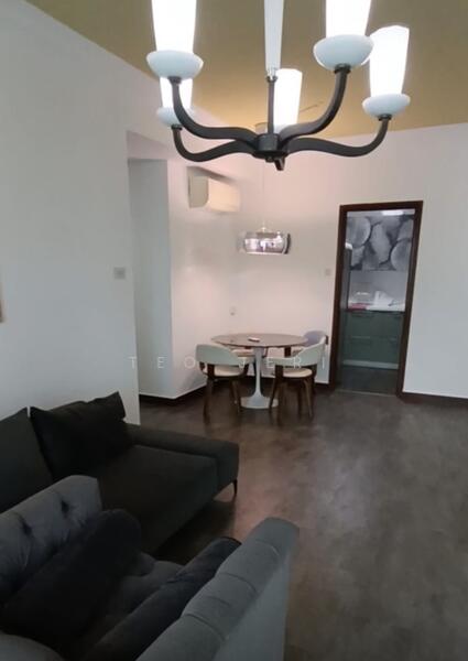 Spring Grove, 53 Grange Road, 2 Bedrooms, 1,012 sqft, Condominium For Rent, by Teo Jeri, 25202362 - PropertyGuru.com.sg