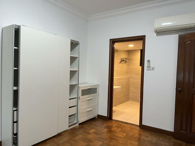 Spring Grove, 53 Grange Road, 2 Bedrooms, 1,012 sqft, Condominium For Rent, by Teo Jeri, 25202362 - PropertyGuru.com.sg