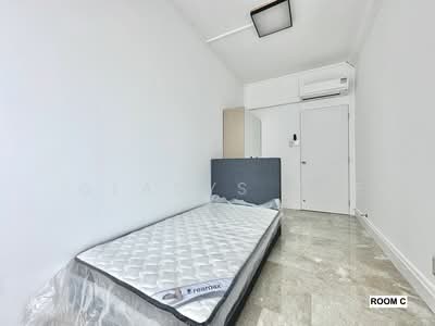 For Rent - Parc Oasis