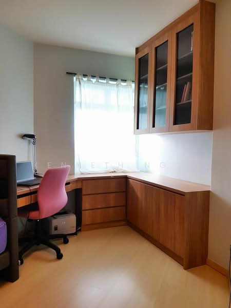 394 Bukit Batok West Avenue 5, 394 Bukit Batok West Avenue 5, 3 Bedrooms, 1,237 sqft, HDB Flat For Rent, by Kenneth Ng K L, 25203624 - PropertyGuru.com.sg