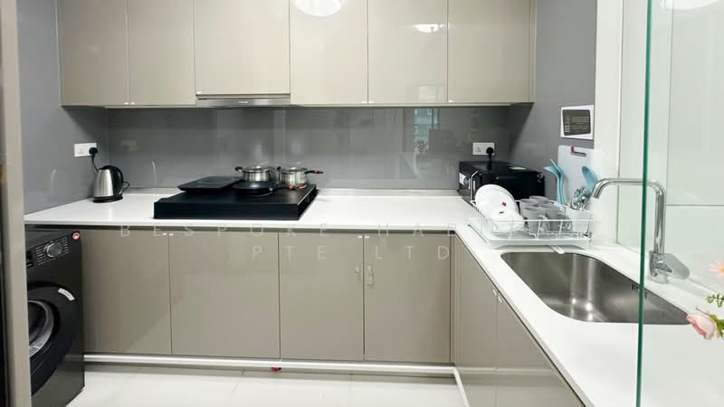 J Gateway, 2 Gateway Drive, Room Rental, 100 sqft, Condominium For Rent, by Bespoke Habitat Pte Ltd, 25204352 - 05-08 Kitchen - PropertyGuru.com.sg