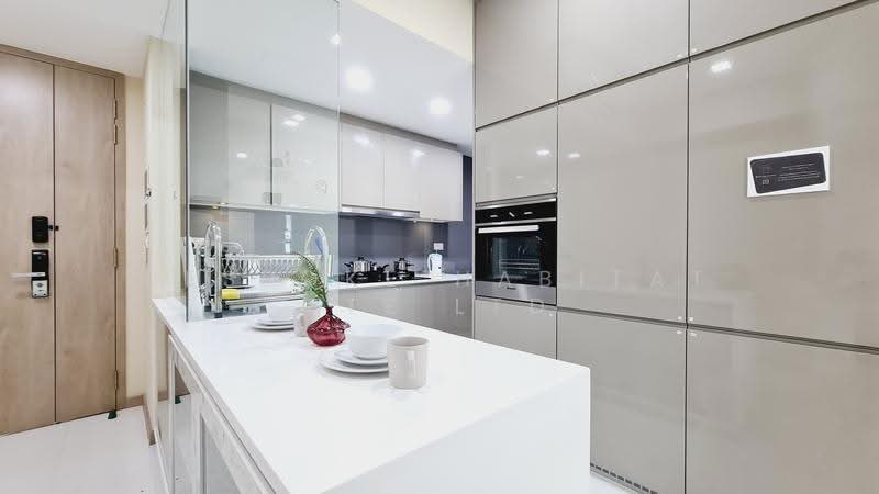 J Gateway, 2 Gateway Drive, Boon Lay / Jurong / Tuas, Room Rental, 100 sqft, Condominium For Rent, by Bespoke Habitat Pte Ltd , 25204352 - 37-03 Kitchen - PropertyGuru.com.sg