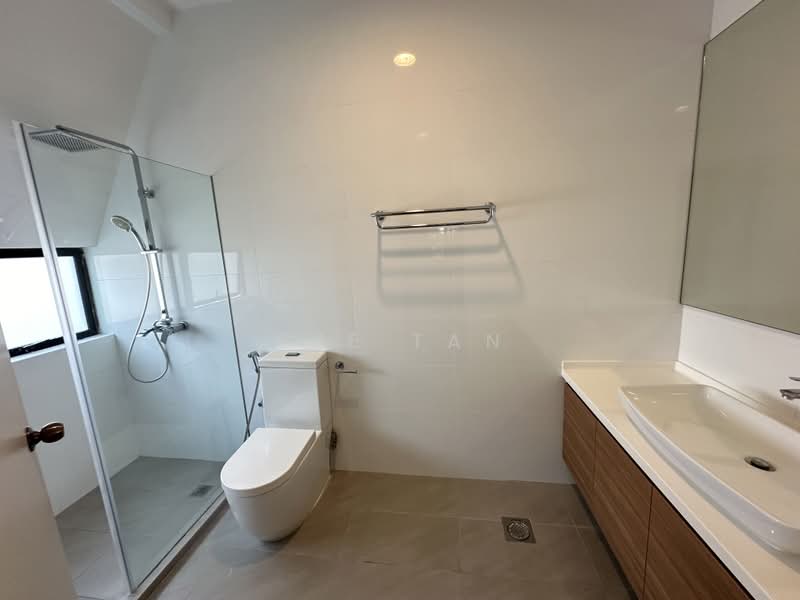 Holland Road, , 6 Bedrooms, 5,500 sqft, Good Class Bungalow For Rent, by Eve Tan, 25205447 - PropertyGuru.com.sg