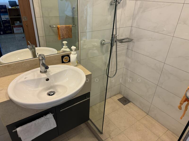 Soho2 @ Central, 12 Eu Tong Sen Street, 570 sqft, Office For Rent, by Foo Hoo Seng, 25205758 - CommercialGuru.com.sg