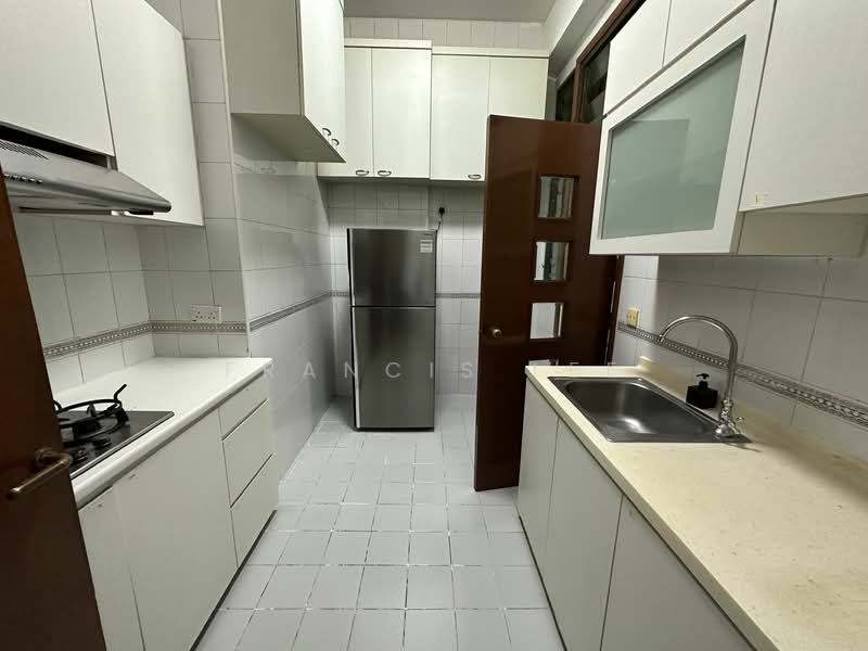 Parc Oasis, 37 Jurong East Avenue 1, Room Rental, 120 sqft, Condominium For Rent, by Francis Lee, 25206586 - PropertyGuru.com.sg