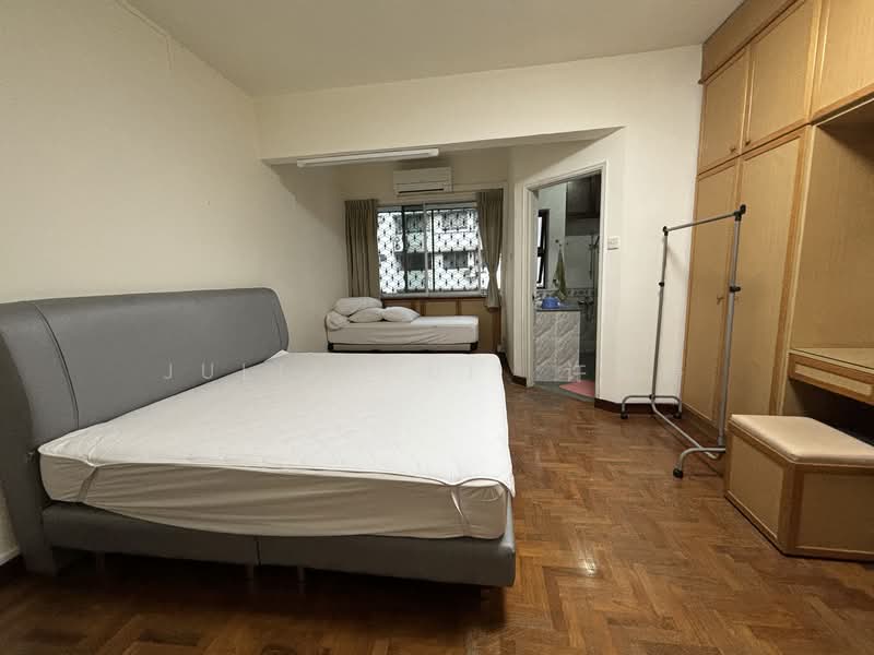 Mandalay Towers, 35 Mandalay Road, Room Rental, 200 sqft, Condominium For Rent, by Julia Hui, 25207053 - PropertyGuru.com.sg