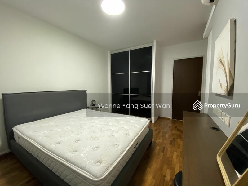 Master Bedroom Picture 1