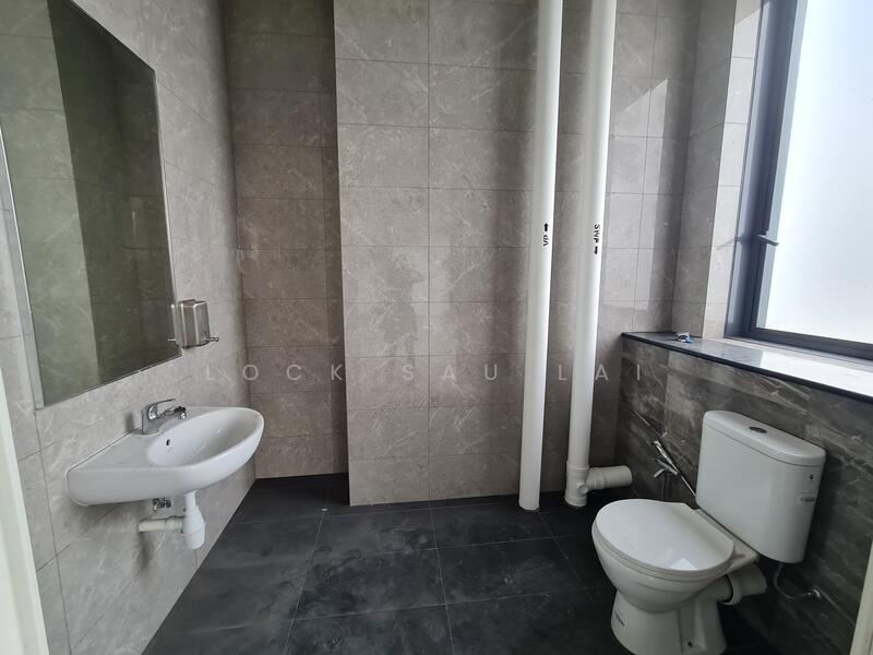 REVV, 1 Corporation Drive, 1,755 sqft, Factory / Workshop (B2) For Sale, by Lock Sau Lai, 25208954 - CommercialGuru.com.sg