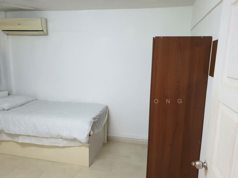 13 Holland Drive, 13 Holland Drive, 3 Bedrooms, 730 sqft, HDB Flat For Rent, by Ong Lin Khong, 25210026 - PropertyGuru.com.sg