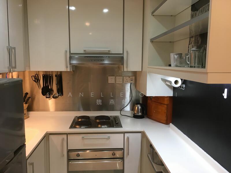 High Street Centre, 1 North Bridge Road, 1 Bedroom, 560 sqft, Apartment For Rent, by Shanelle Gooi 魏燕虹, 25210551 - U shape Kitchen with ample countertop space - PropertyGuru.com.sg