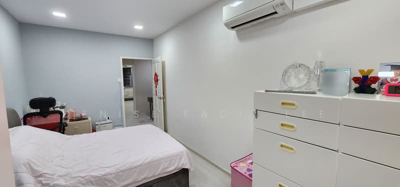 Foh Pin Garden, 21C Charlton Lane, 4 Bedrooms, 1,873 sqft, Corner Terrace For Rent, by Denise Fadil Lee, 25211554 - Bedroom 3. - PropertyGuru.com.sg