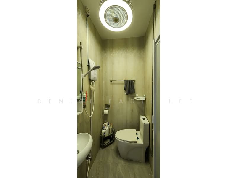 Foh Pin Garden, 21C Charlton Lane, 4 Bedrooms, 1,873 sqft, Corner Terrace For Rent, by Denise Fadil Lee, 25211554 - Common Bathroom. - PropertyGuru.com.sg
