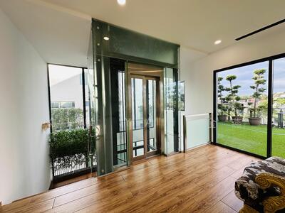 For Sale - Very New Bungalow, 4 levels with Lift, 9 bedrooms ensuite with wardrobes,great for Multi-Generations