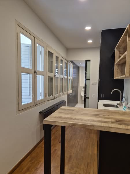 Tras Street - 1700sf - Cosy & Bright - Fiited & Move-In - Other Sizes Available From 1200sf -2000sf, Tras Street, Chinatown / Tanjong Pagar, 1,700 sqft, Office For Rent, by Adeline Goh, 25213762 - CommercialGuru.com.sg