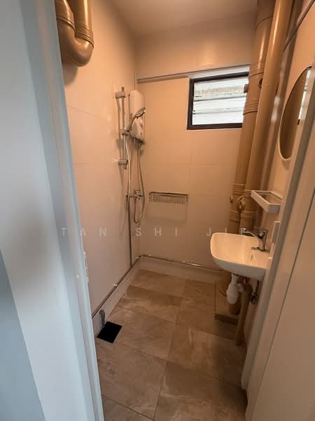 32 Chai Chee Avenue, 32 Chai Chee Avenue, Room Rental, 120 sqft, HDB Flat For Rent, by Tan Shi Jie, 25214212 - PropertyGuru.com.sg