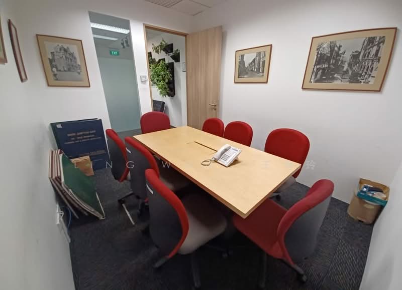 Bugis Junction Towers, 230 Victoria Street, Beach Road / Bugis / Rochor, 1,280 sqft, Office For Rent, by Ling Wong 王秀玲, 25214262 - CommercialGuru.com.sg