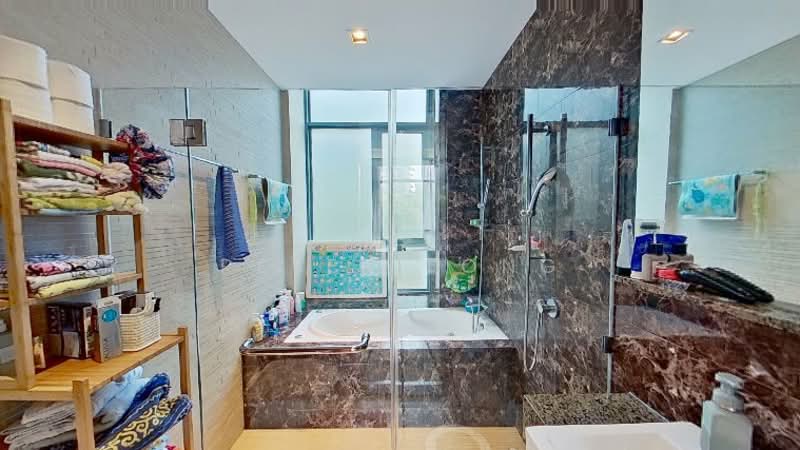 Viz at Holland, 221 Queensway, 3 Bedrooms, 1,259 sqft, Condominium For Sale, by Peter Fong, 25214662 - PropertyGuru.com.sg
