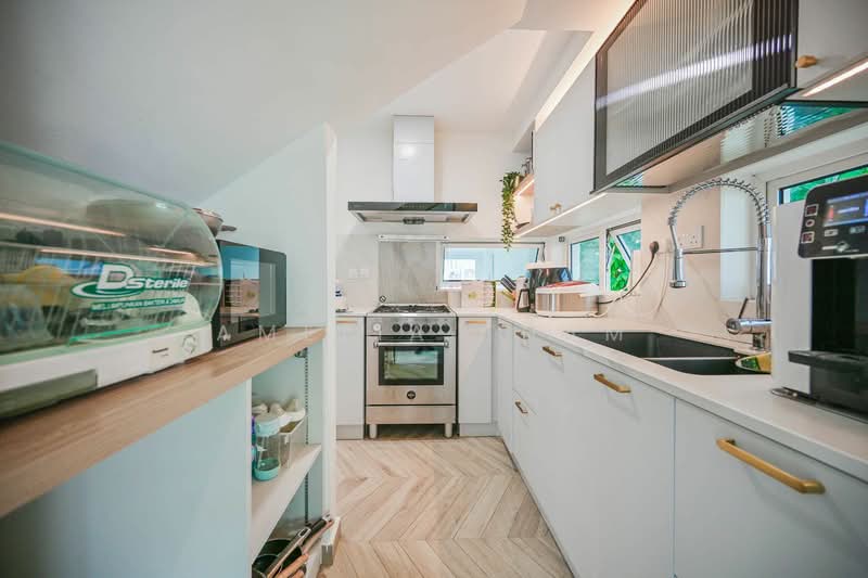 Brighton Crest, 31A Brighton Crescent, 4 Bedrooms, 2,290 sqft, Town House For Rent, by Amelia Tham, 25215852 - PropertyGuru.com.sg