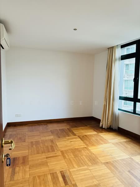 Spacious Masterbedroom for a King size bed 