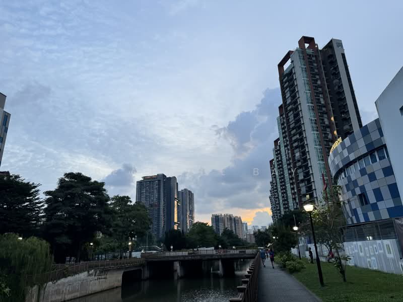 Lovely walk, run or stroll at the connector 