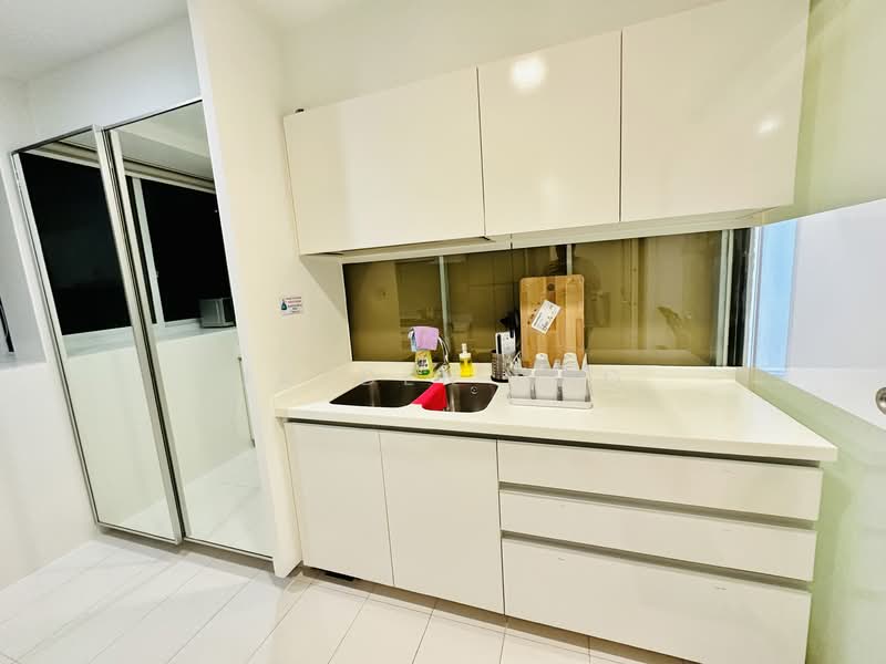 The Regency at Tiong Bahru, 38 Chay Yan Street, Room Rental, 120 sqft, Condominium For Rent, by Jayden Ong, 25216171 - PropertyGuru.com.sg