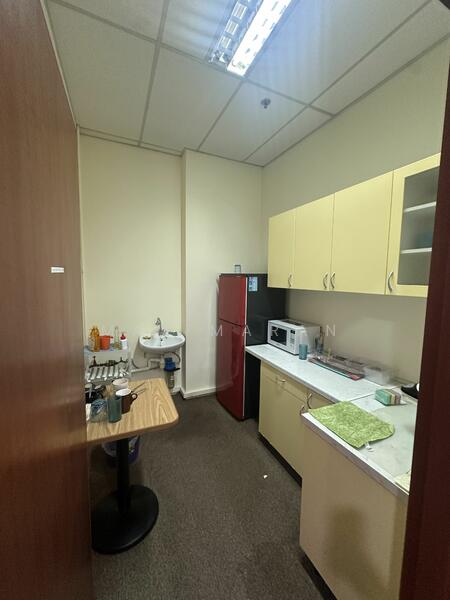 Bizlink Centre, 59 Ubi Avenue 1, 420 sqft, Light Industrial (B1) For Rent, by Max Maran, 25218277 - CommercialGuru.com.sg