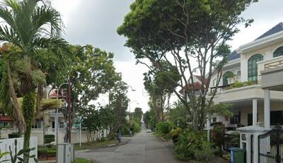 For Sale - D19 Semi-D for sale suitable for few terrace redevelopment/rebuild