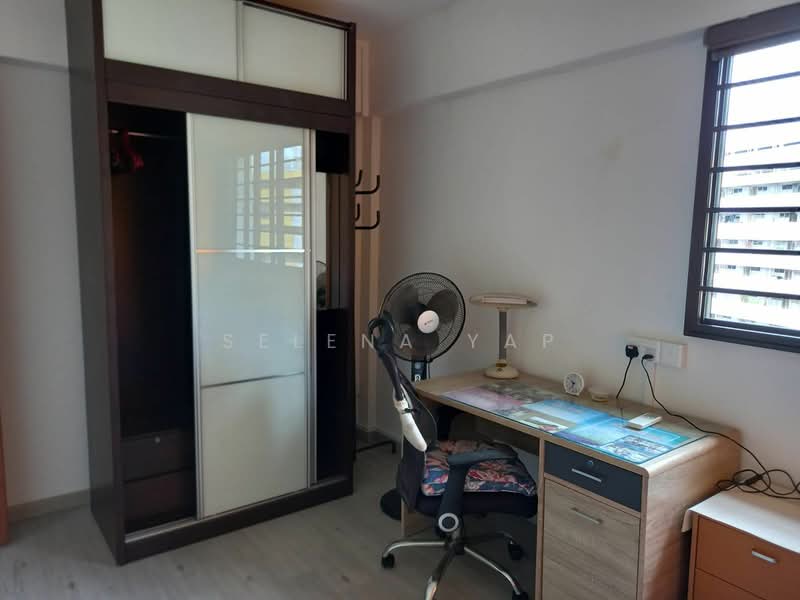 639 Ang Mo Kio Avenue 6, 639 Ang Mo Kio Avenue 6, Room Rental, 110 sqft, HDB Flat For Rent, by Selena Yap, 25218825 - PropertyGuru.com.sg