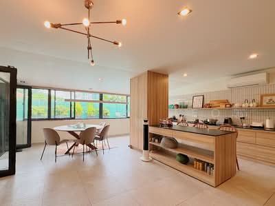 For Sale - FREEHOLD D17 CUL DE SAC HOUSE - NEWLY RENOVATED!