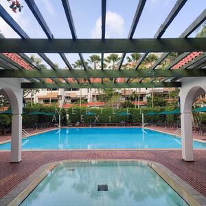 For Rent - Duplex / Maisonnette with facilities near Botanic Gardens