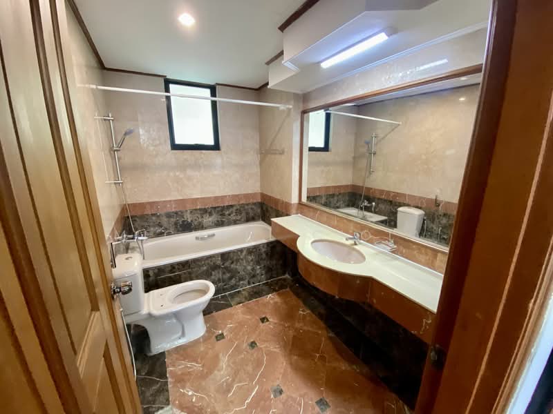 Spring Grove, 53 Grange Road, 2 Bedrooms, 1,012 sqft, Condominium For Rent, by Michael Ciola, 25220754 - PropertyGuru.com.sg