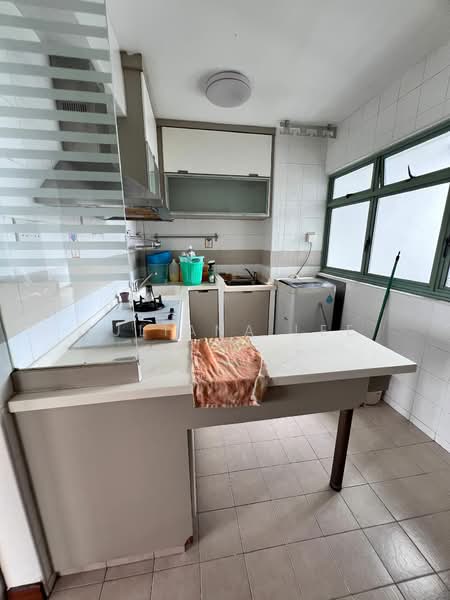 638A Punggol Drive, 638A Punggol Drive, 3 Bedrooms, 1,206 sqft, HDB Flat For Rent, by Juliana Lee, 25221403 - PropertyGuru.com.sg