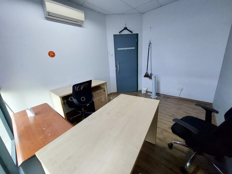 Toh Guan Centre, 21 Toh Guan Road East, 1,356 sqft, Factory / Workshop (B2) For Sale, by Colin Tan, 25221990 - Toh Guan Centre (Interior of Unit) - CommercialGuru.com.sg