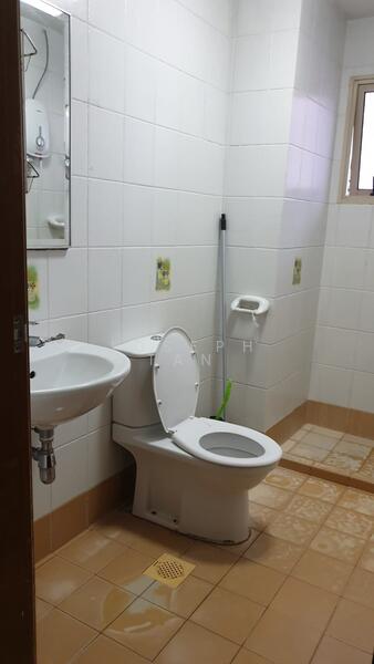 Huge Nice Room near Harbourfront/telok blangah MRT, Wishart Road, Harbourfront / Telok Blangah, Room Rental, 180 sqft, Semi-Detached House For Rent, by Joseph Tan, 25223049 - PropertyGuru.com.sg