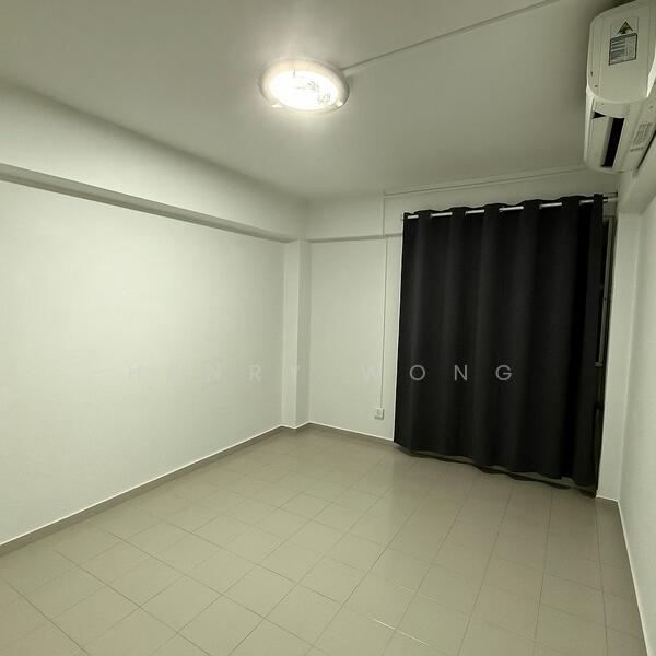 For Rent - 140 Tampines Street 12