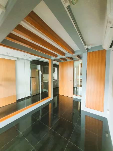 The Central, 8 Eu Tong Sen Street, 846 sqft, Office For Rent, by Couryn Ho, 25224637 - CommercialGuru.com.sg