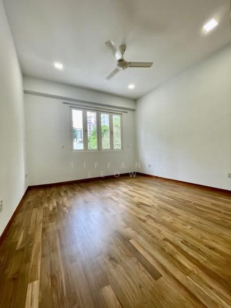 ***NEWLY RENOVATED!!! FEW MINS TO GREAT WORLD CITY & MRT!, JALAN MUTIARA, Tanglin / Holland / Bukit Timah, 6 Bedrooms, 2,800 sqft, Terraced House For Rent, by Tiffany Leow, 25226809 - PropertyGuru.com.sg