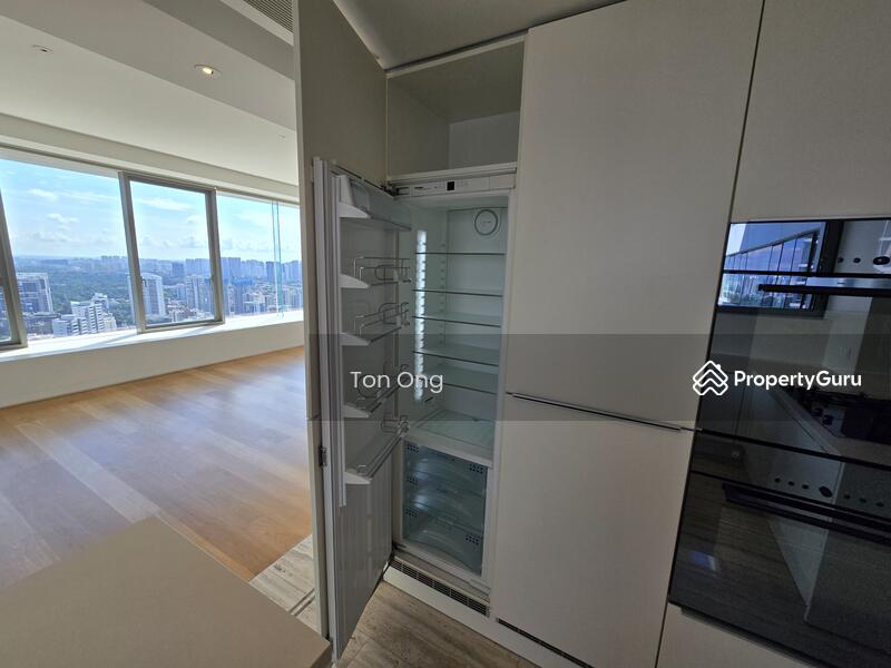 Kitchen white goods