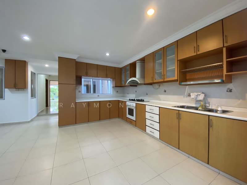Serangoon Garden Estate, 39 Kingswear Avenue, 3 Bedrooms, 1,700 sqft, Terraced House For Rent, by Raymond Koh, 25227366 - PropertyGuru.com.sg